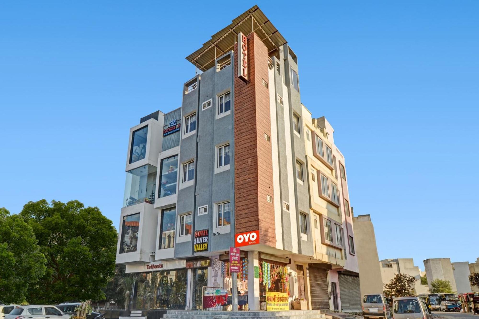 Hotel O Silver Valley Udaipur Exteriör bild